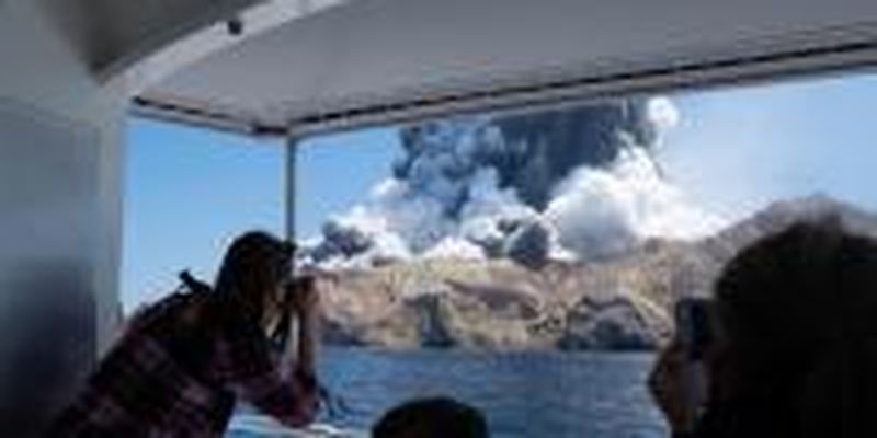 В сети появилось видео извержения вулкана в Новой Зеландии