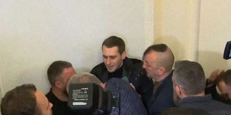 «Слуга народу» просить правоохоронців розслідувати напад на свого депутата Богданця