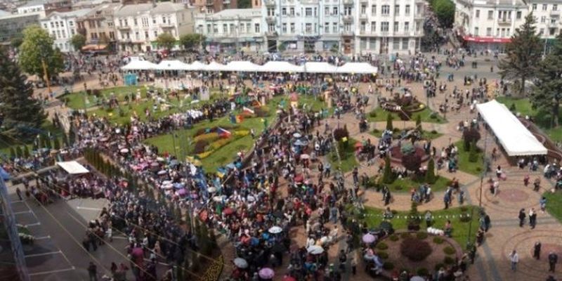 Венский бал и фестивали: как Винница празднует День Европы