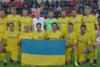 Сборная футбольных ветеранов Украины завоевала Кубок легенд в Батуми