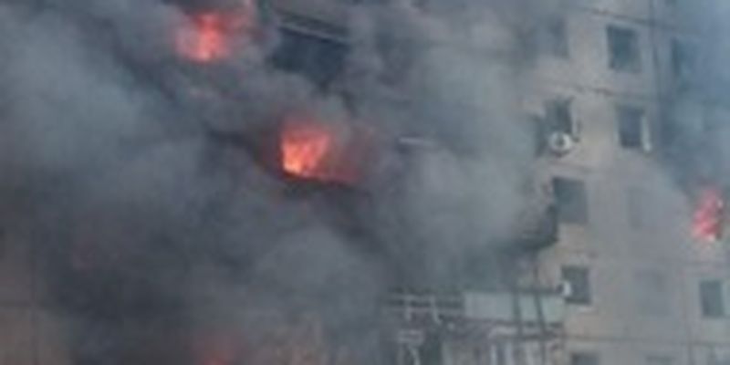 Вороги жорстоко обстріляли Авдіївку: спалахнули будинки