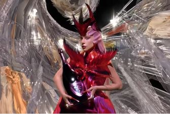 Леди Гага стала лицом Dom Pérignon