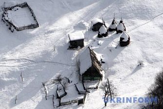 Украинцев предупредили о штормовой погоде и опасных снегопадах
