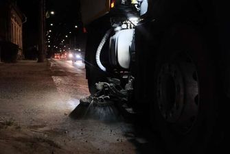 У Чернівцях уклали договір щодо прибирання доріг з новим підрядником