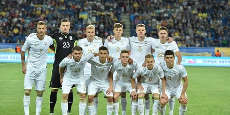 Сборная Украины по футболу сохраняет 25 место в рейтинге ФИФА