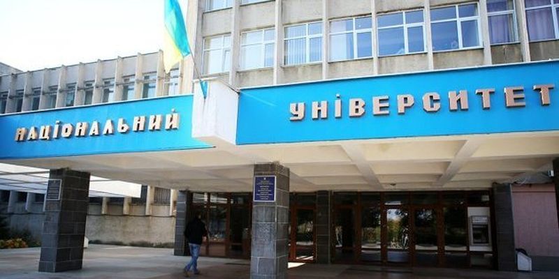В ужгородском вузе заявляют, что заявление о «дистанционке» написали «фейковые» студенты