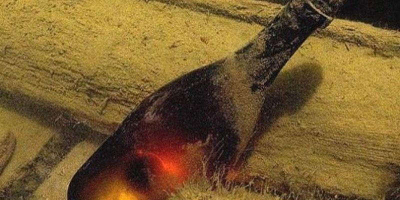 В США археологи нашли "бутылку ведьмы" для защиты от демонов