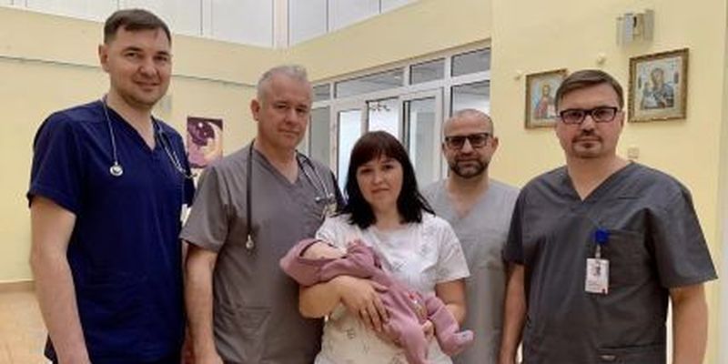 Во Львове провели уникальную операцию младенцу, который мог умереть из-за врожденного порока легких