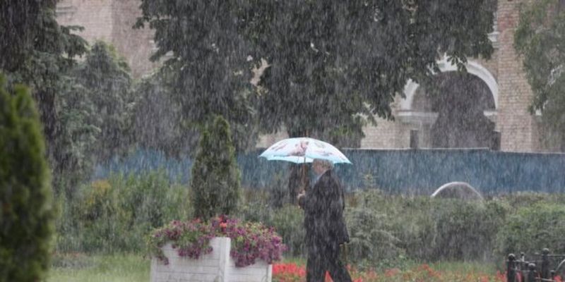 Какой будет погода в мае для украинцев: прятать ли зонтики и фуфайки после апрельских дождей