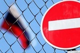 Введены санкции против участников перевозок военной техники и солдат РФ