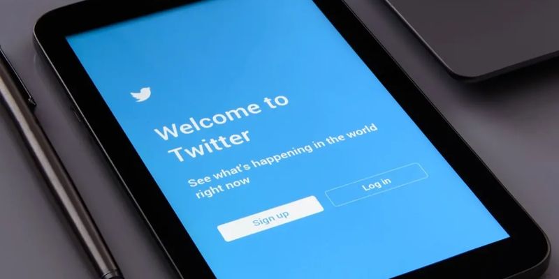 Twitter видалив 1500 акаунтів після скоординованої атаки тролів