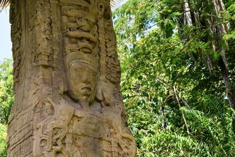 "Круто розгадувати загадки, які ніхто не може": як Юрій Полюхович став авторитетним дослідником майя у світі
