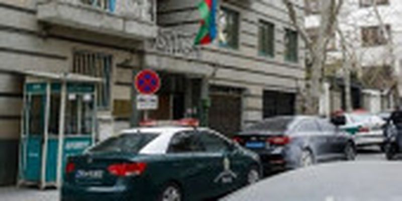 Азербайджан: Стрілянина по посольству в Ірані - теракт