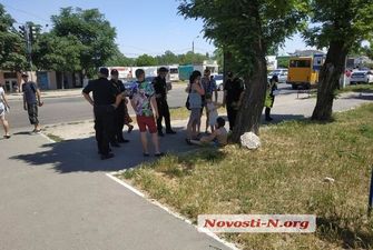 В Николаеве "скорая" сбила школьницу и скрылась: фото и видео с места ДТП
