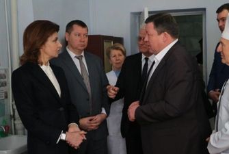 Марина Порошенко посетила Дарьевскую амбулаторию на Херсонщине