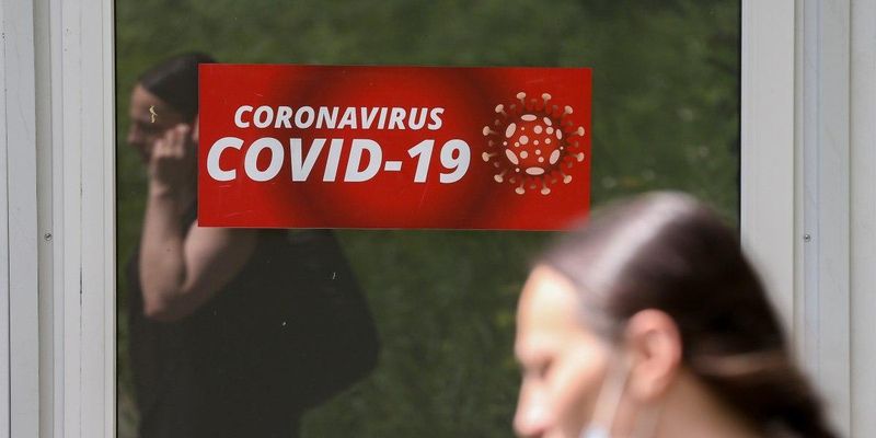 Bloomberg: Примусова ізоляція може бути єдиним способом зупинити коронавірус