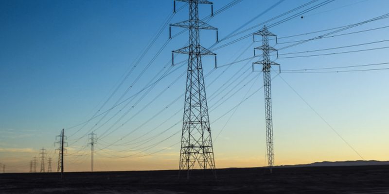 Каково состояние энергосистемы после атаки БпЛА и где возможны отключения — ответ Укрэнерго