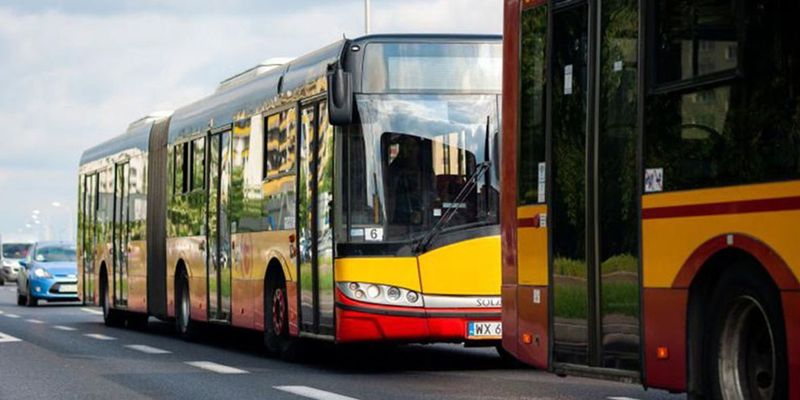Громадський транспорт Варшави безкоштовно роздає проїзні квитки: як взяти участь в конкурсі