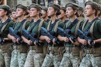 Воинский учет: смогут ли женщины выезжать за границу после 1 октября
