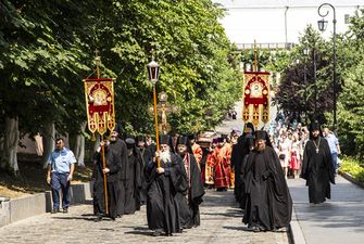 В Киево-Печерской лавре многочисленные верующие отметили день обретения мощей священномученика Владимира