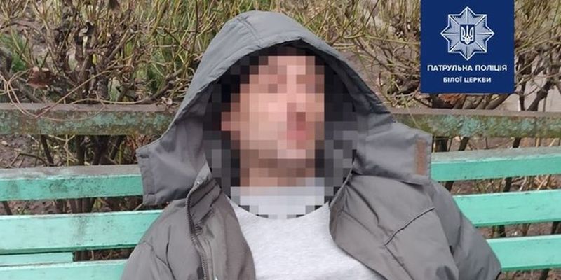 Под Киевом пьяный мужчина на улице открыл стрельбу по прохожим