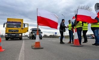 В очередях сотни грузовиков: что происходит на польско-украинской границе