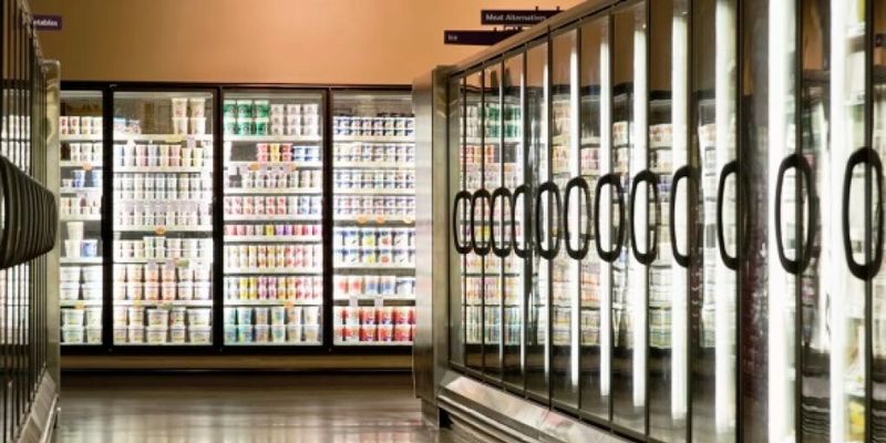 Крымский бизнес: журналисты рассказали о "схемах" крупного производителя холодильников