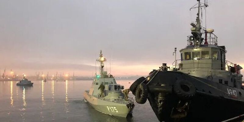 С военными РФ: появились новые данные о передаче Украине захваченных кораблей
