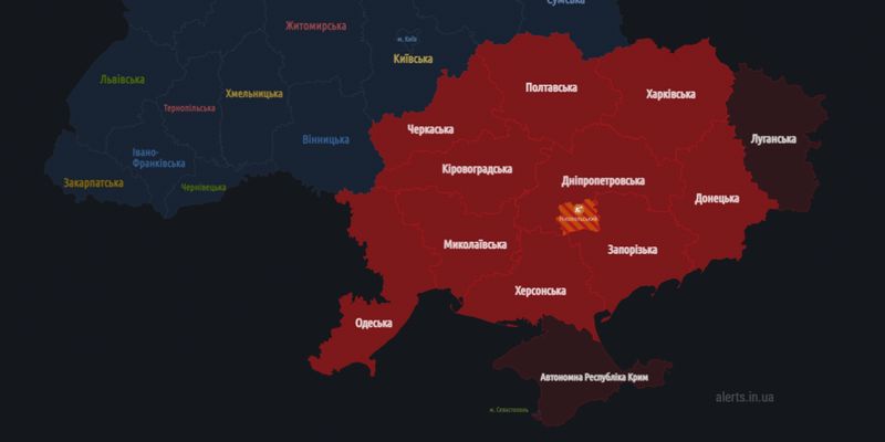 В Україні знову повітряна тривога: є загроза ударів "Шахедами"