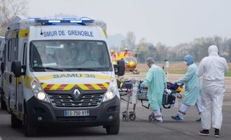 Во Франции продолжает расти количество инфицированных коронавирусом