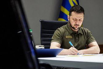 Зеленський утворив 20 військових адміністрацій на Луганщині