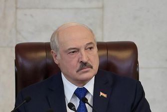 Лукашенко угрожает запретить Беларуси принимать самолеты из Украины