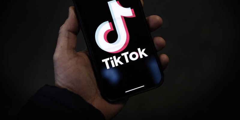 Конгресс США поддержал запрет TikTok: почему соцсеть считают опасной
