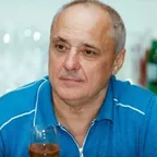 Олег Каратуманов