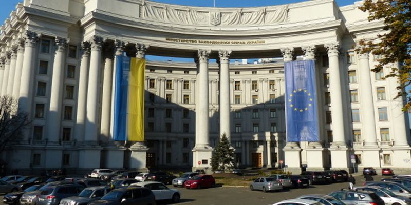 В МИД отреагировали на цинические призывы дипломатов рф казнить бойцов «Азова»