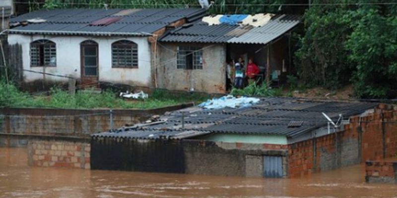В Бразилии наводнения и оползни убили 63 человека: фото и видео бедствия
