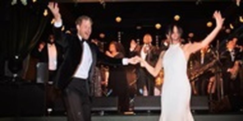Меган Маркл и принц Гарри показали новые фото со свадьбы
