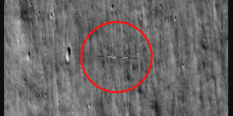 Космический корабль LRO заметил загадочный объект около Луны: в NASA объяснили, что это