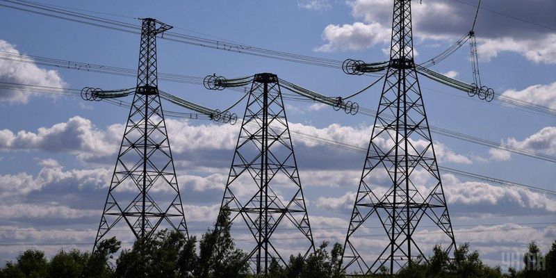 ДТЕК з 2014 року більше 16 тисяч раз відновила електропостачання у прифронтовій зоні на сході України