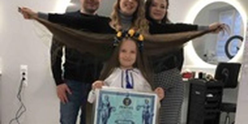 Семилетняя киевлянка стала обладательницей самых длинных волос в Украине