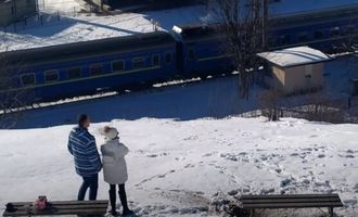 ЧП на железной дороге, срочное предупреждение «Укрзализныци»: "Восемь поездов…"