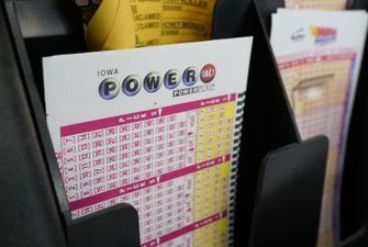 В Днепре мужчина купил два лотерейных билета и выиграл более 2,5 млн гривен