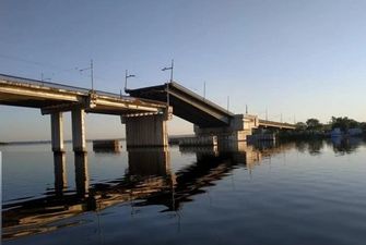 В Николаеве произошло саморазведение моста через реку Ингул