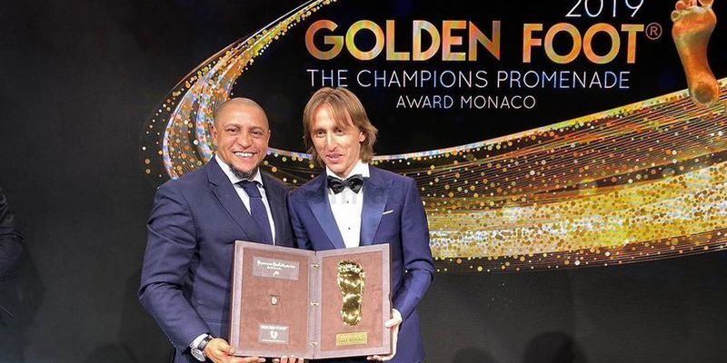 Модрич получил награду Golden Foot, опередив Месси и Роналду