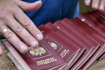 Около 300 тысяч украинцев с начала вторжения получили паспорта РФ, — росСМИ