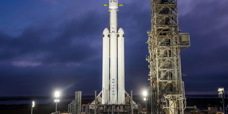 Falcon Heavy Илона Маска взлетела – это секретная миссия космических сил США