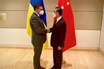 Кулеба в США встретился с главой МИД Китая