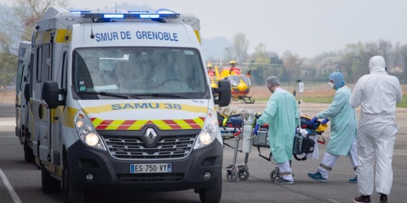 Во Франции за сутки выявили 767 случаев коронавируса