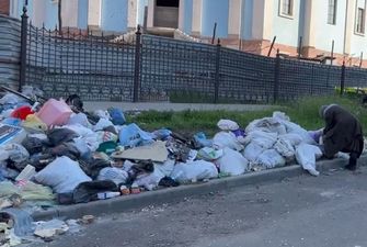 Жители блокадного Мариуполя собирают остатки еды среди мусора, — советник мэра