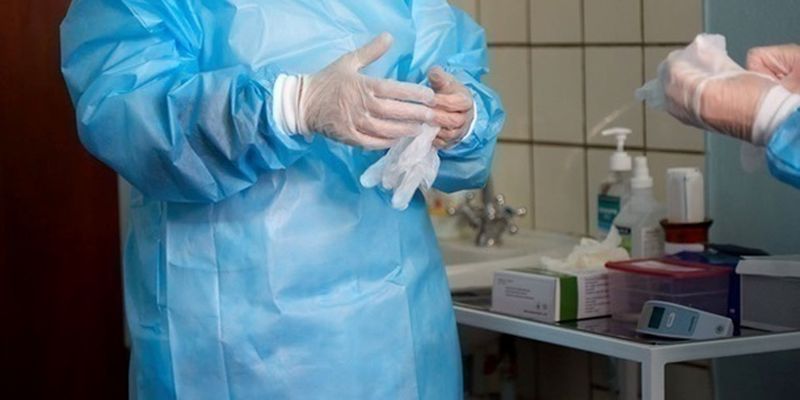 В Нововолынске от коронавируса умерла семейный врач